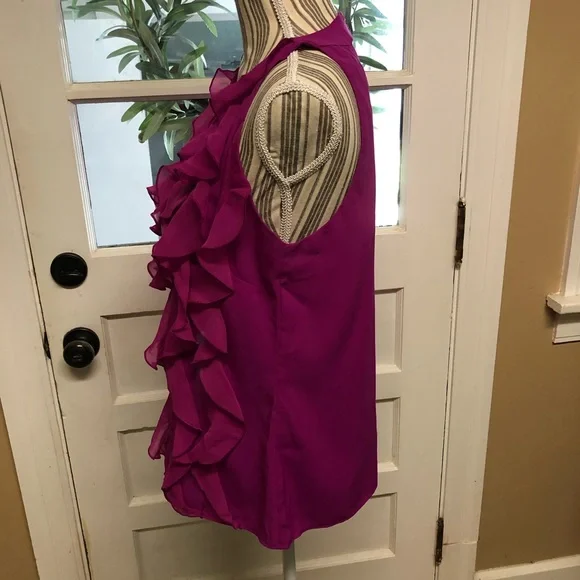 Trulli magenta ruffle front halter neck woven tank - Picture 4 of 7